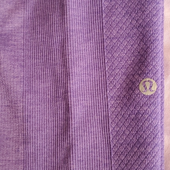 Lululemon In the Flow crops - Picture 10 of 10